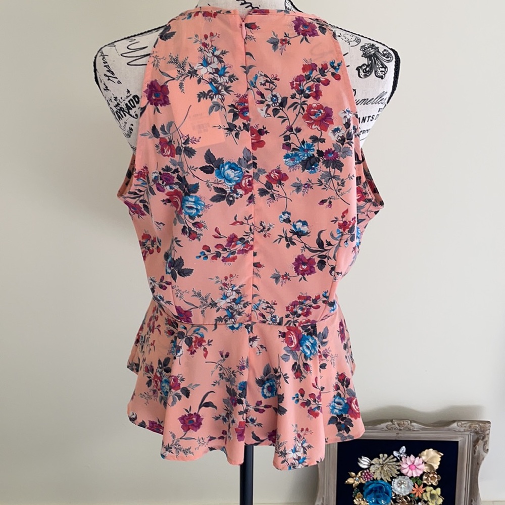 NWT 5th Culture Pink Sleeveless Floral Peplum Top SZ L - Picture 5 of 7